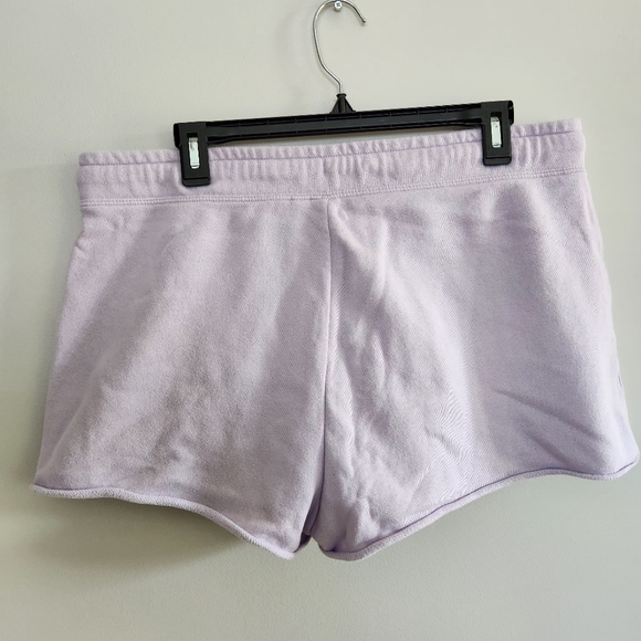 GAP cut off sweatpant shorts - Picture 3 of 4